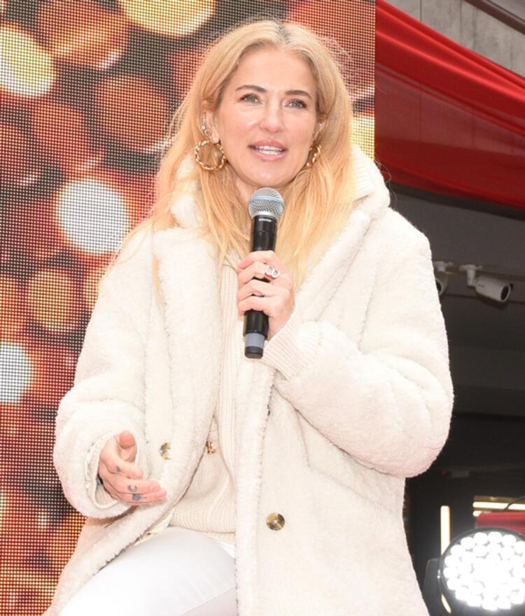 Burcu Esmersoy genç sevgilisinden çocuk istiyor!